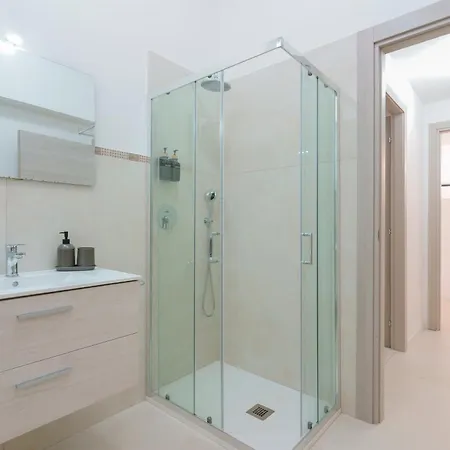 Lägenhet Casa Rossoblu By Lesdomus- Zona Stadio *
